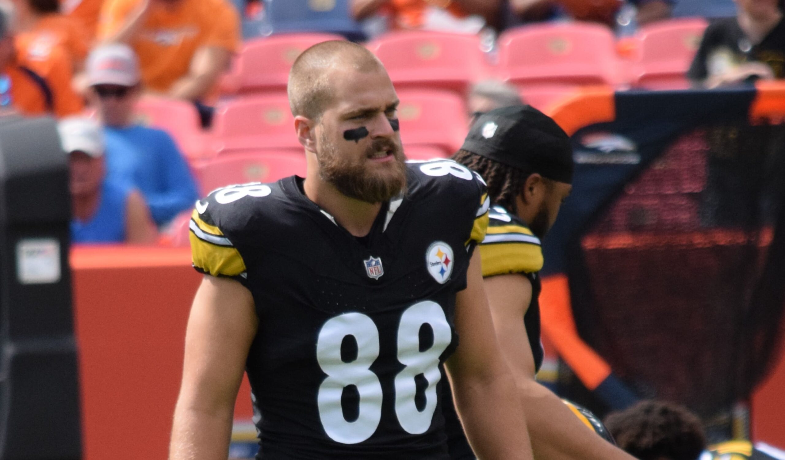 Pittsburgh Steelers tight end Pat Freiermuth in Denver on Sunday, Sept. 22, 2024. — Ed Thompson / Steelers Now