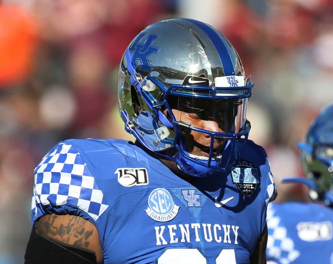 CHARLOTTE, NC - DECEMBER 31: Calvin Taylor Jr. (91) of Kentucky during the Belk Bowl college football game between the Virginia Tech Hokies and the Kentucky Wildcats on December 31, 2019, at Bank of America Stadium in Charlotte, NC. (Photo by John Byrum/Icon Sportswire)