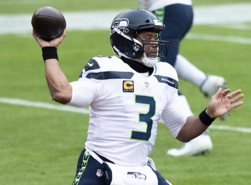 Russell wilson green jersey deals