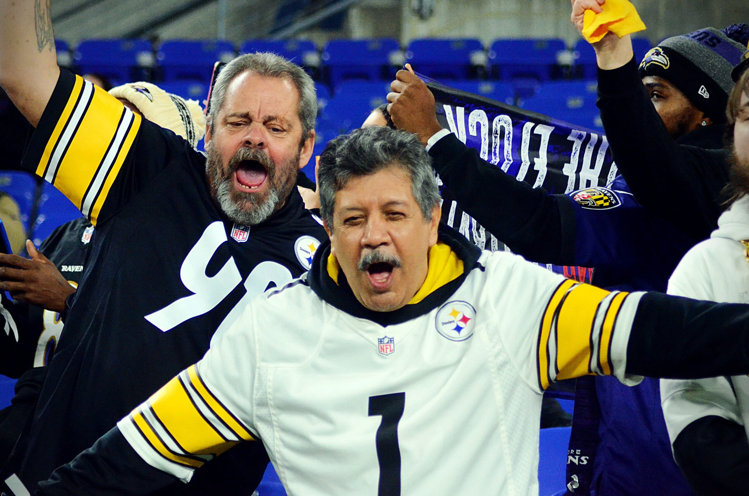 Fans cheer as the Steelers faced the Ravens on Jan. 1, 2023 in Baltimore. (Mitchell Northam / Steelers Now)