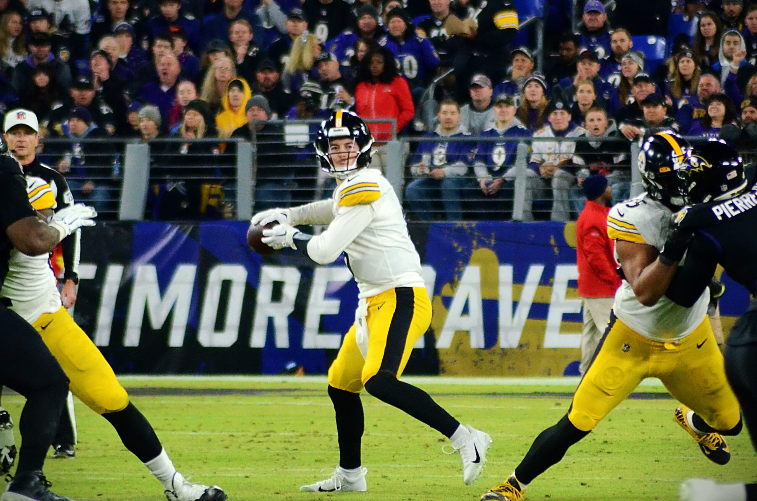 Kenny Pickett drops back to pass as the Steelers face the Ravens on Jan. 1, 2022 in Baltimore. (Mitchell Northam / Steelers Now)