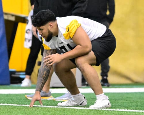 Steelers offensive tackle Troy Fautanu