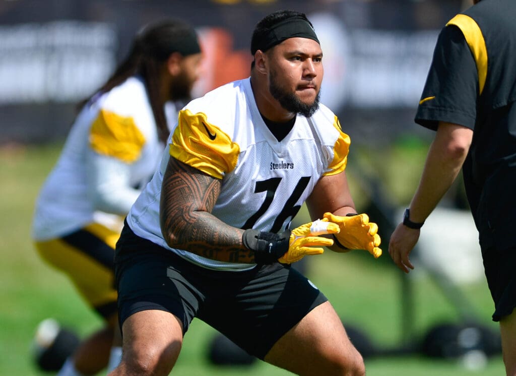 Pittsburgh Steelers OT Troy Fautanu