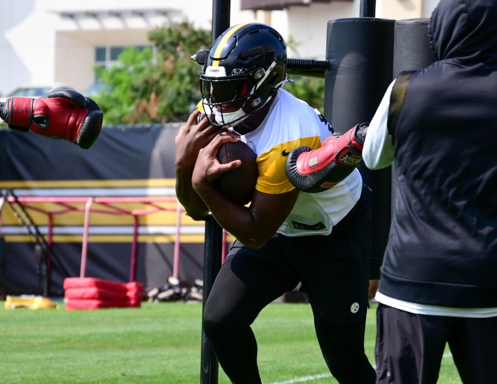 Pittsburgh Steelers tight end Darnell Washington