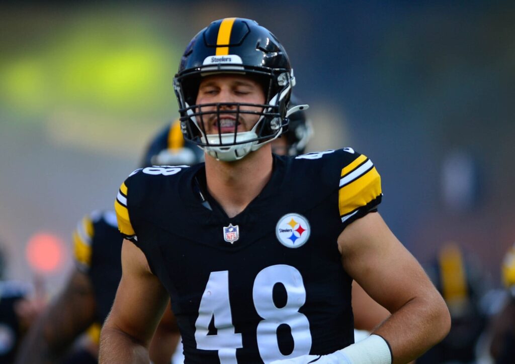 Pittsburgh Steelers OLB Julius Welschof