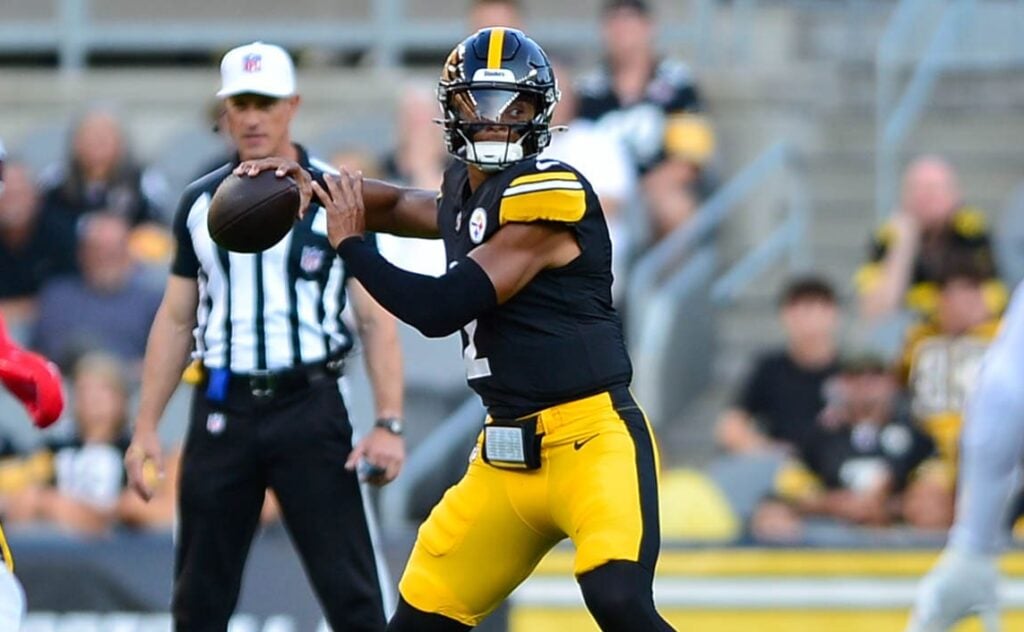 Pittsburgh Steelers QB Justin Fields