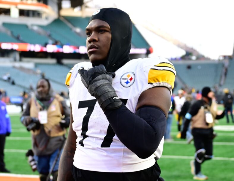 Pittsburgh Steelers OT Broderick Jones