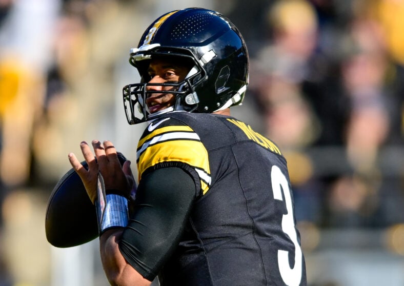 Steelers quarterback Russell Wilson