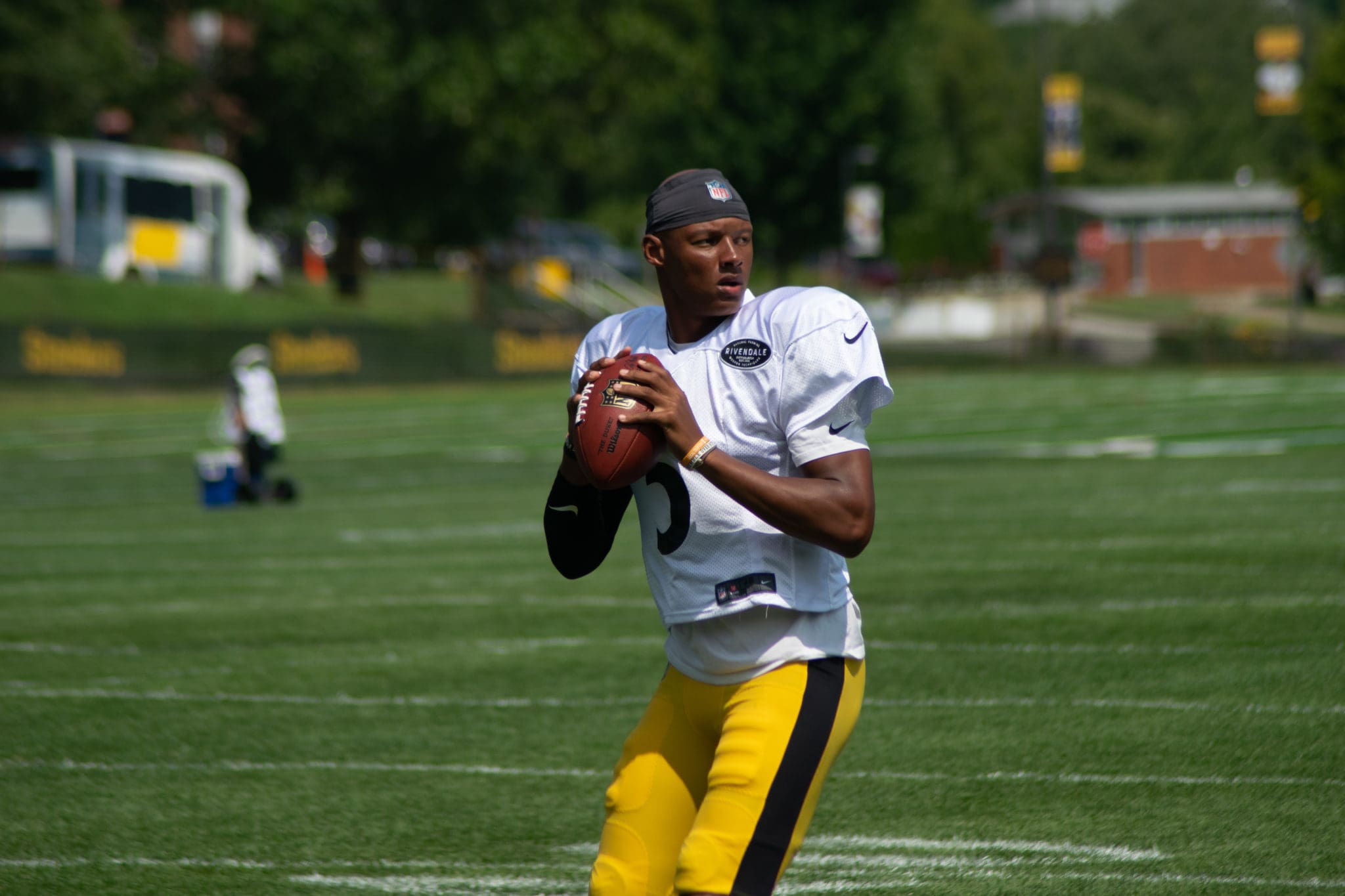 JOSH DOBBS: Pittsburgh Steelers trade quarterback to Jacksonville Jaguars