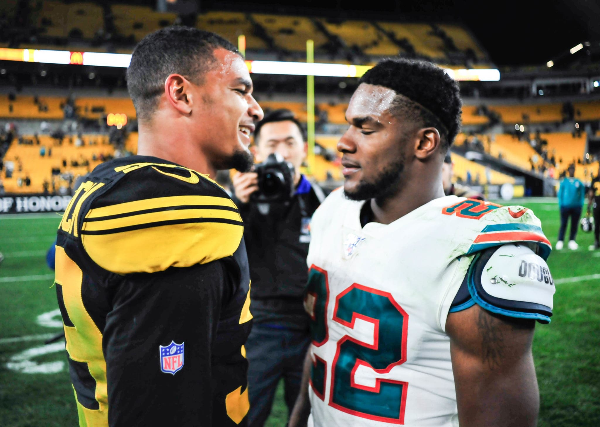Steelers Minkah Dolphins