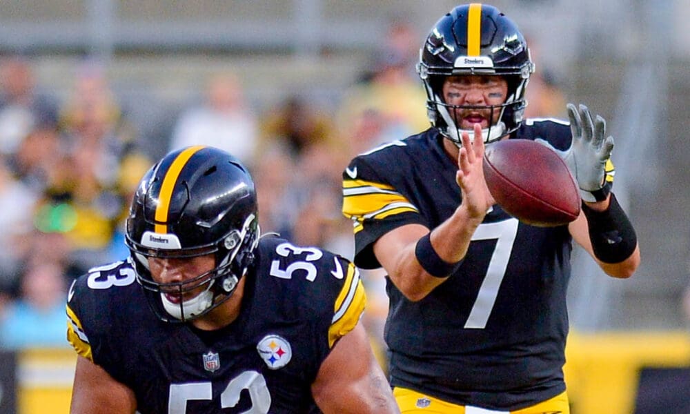 Ben Roethlisberger Sees Kendrick Green Moving to Guard