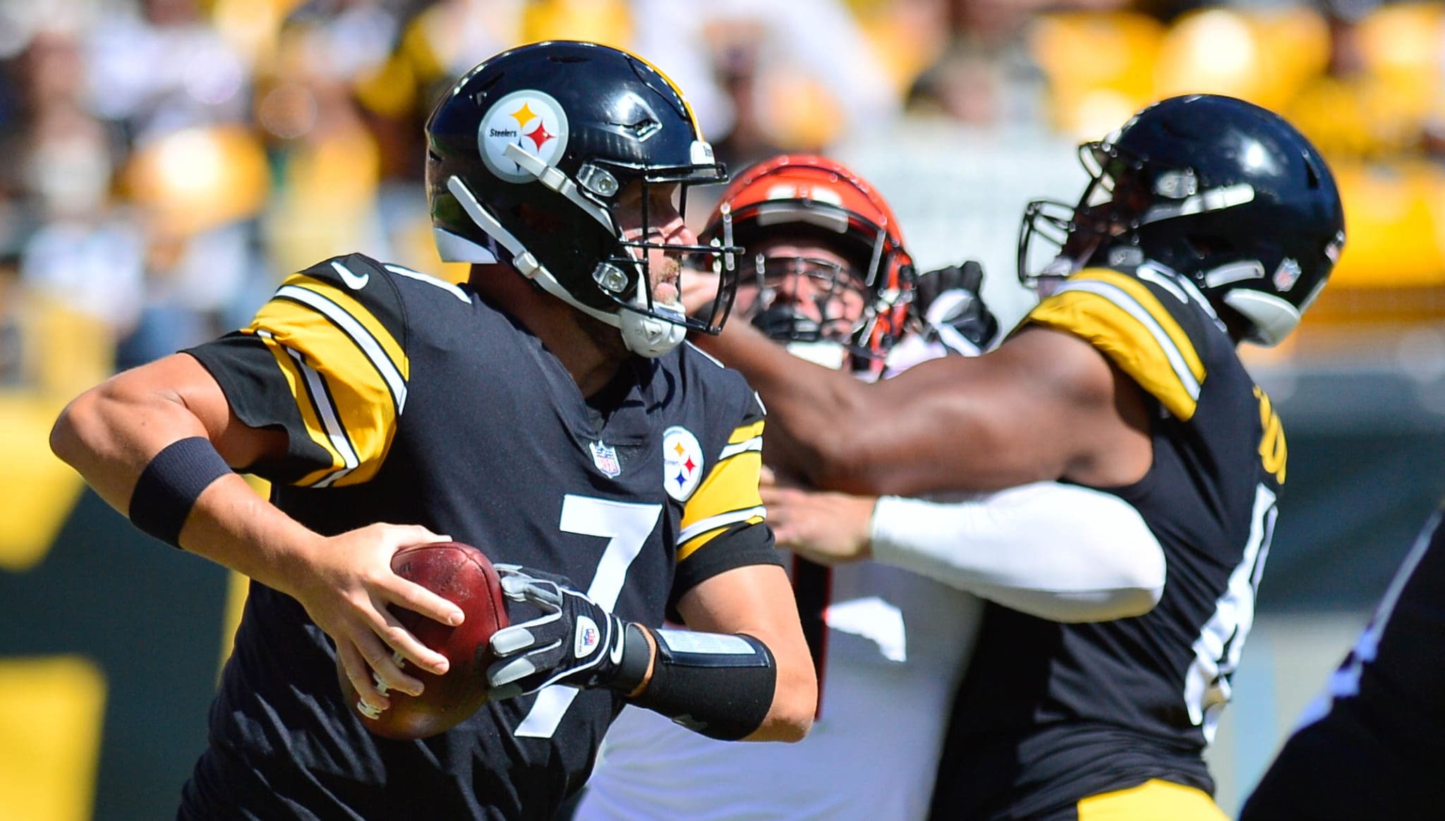 Steelers' T.J. Watt, Alex Highsmith have opportunity to feast on 'in  shambles' Texans line