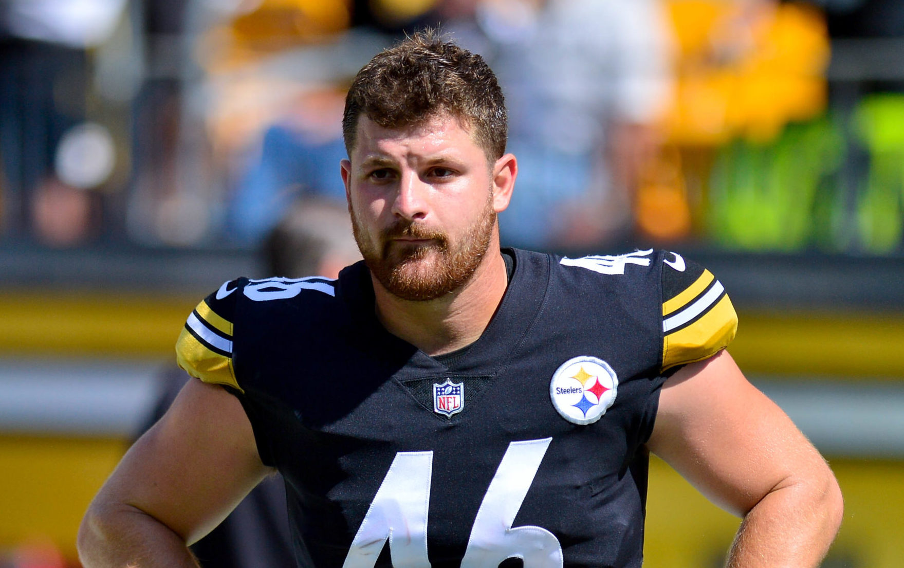 Steelers long snapper Christian Kuntz goes undercover as ticket