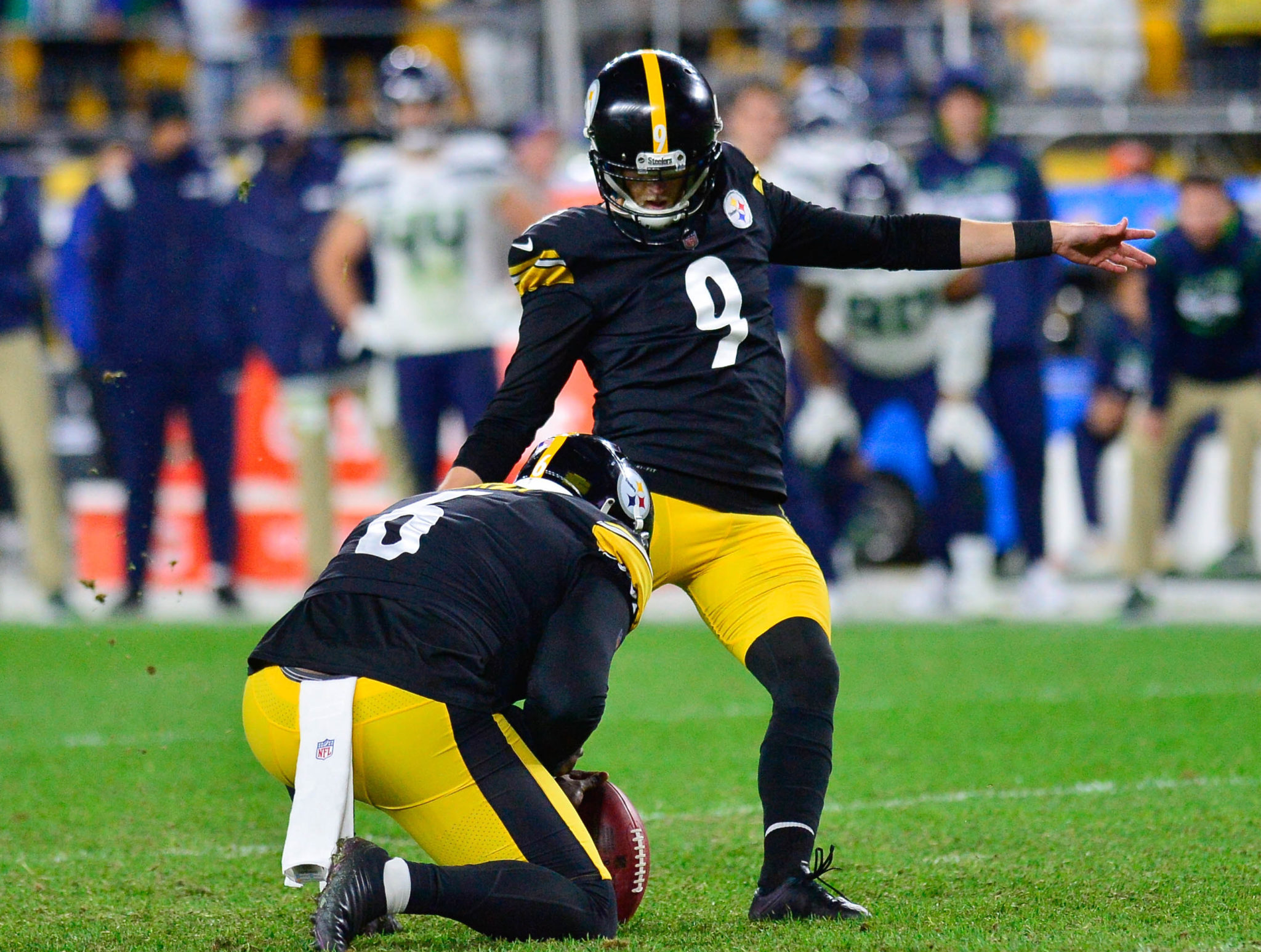 Chris Boswell's 59-yard field goal breaks his own record for longest at  Acrisure Stadium - CBS Pittsburgh