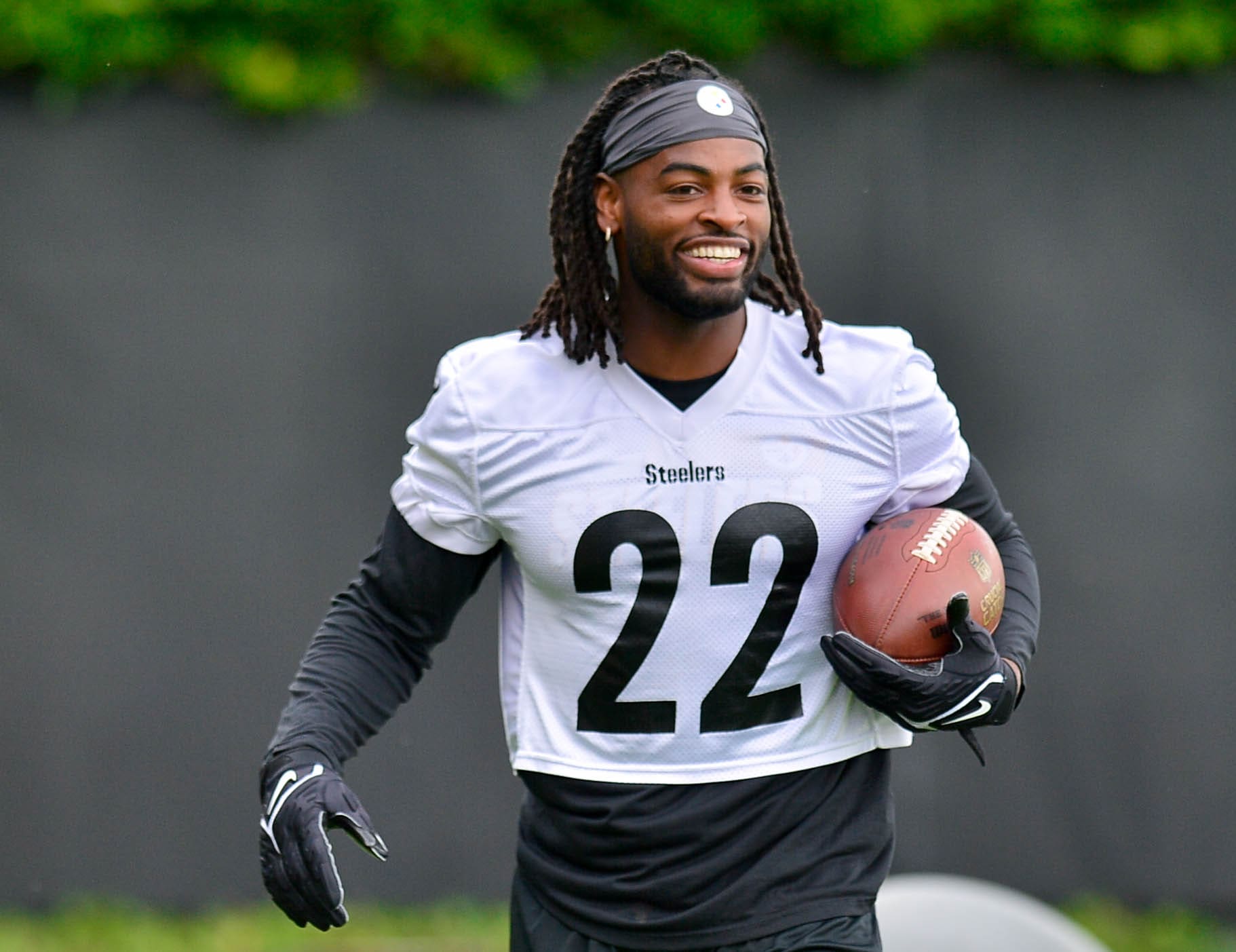 Najee Harris picks his first Pittsburgh Steelers jersey number