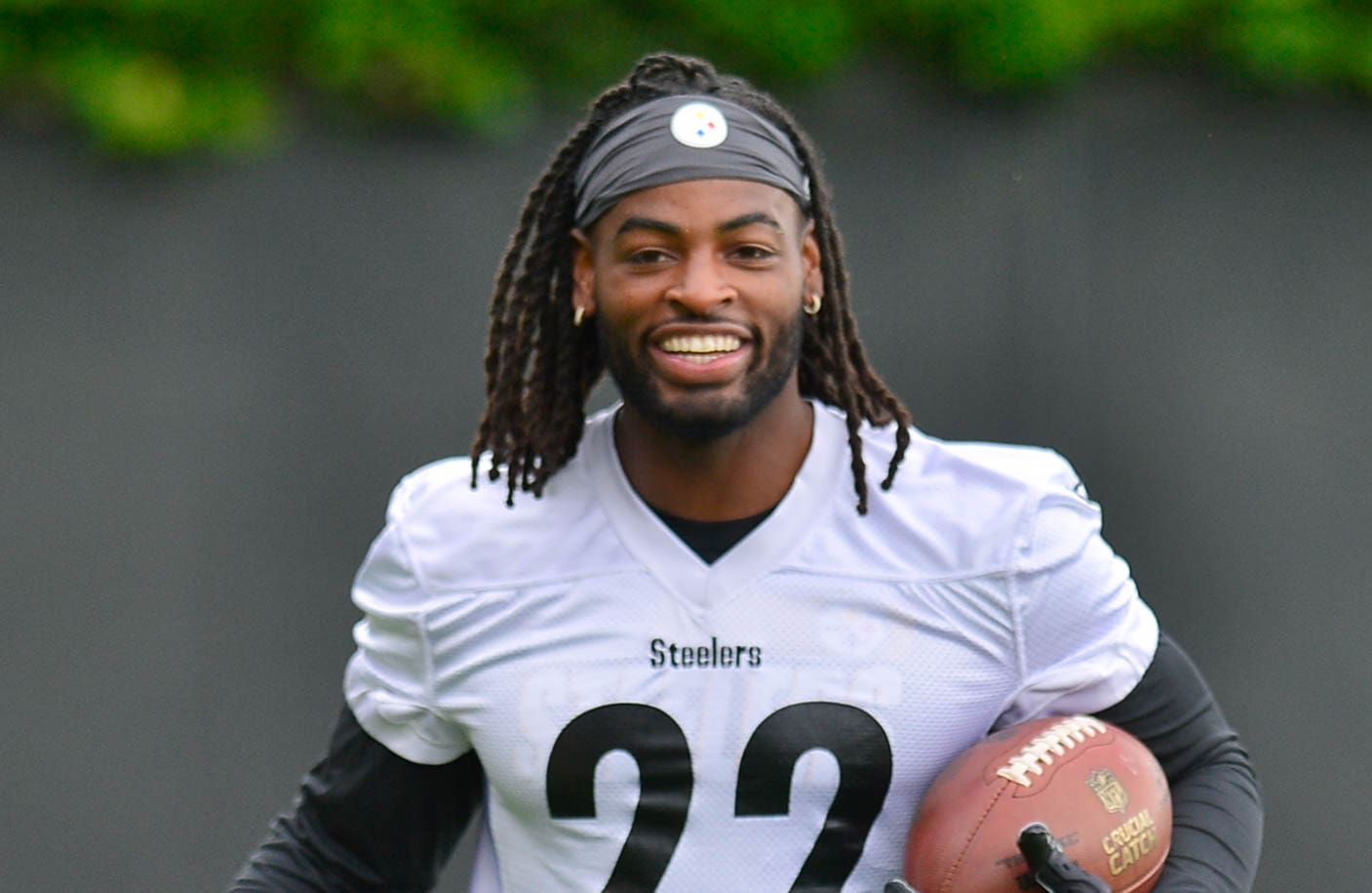 Steelers RB Anthony McFarland can do one thing that Najee Harris can't