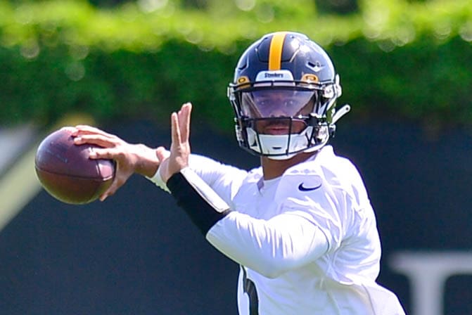 Report: Steelers Release Rookie QB Chris Oladokun