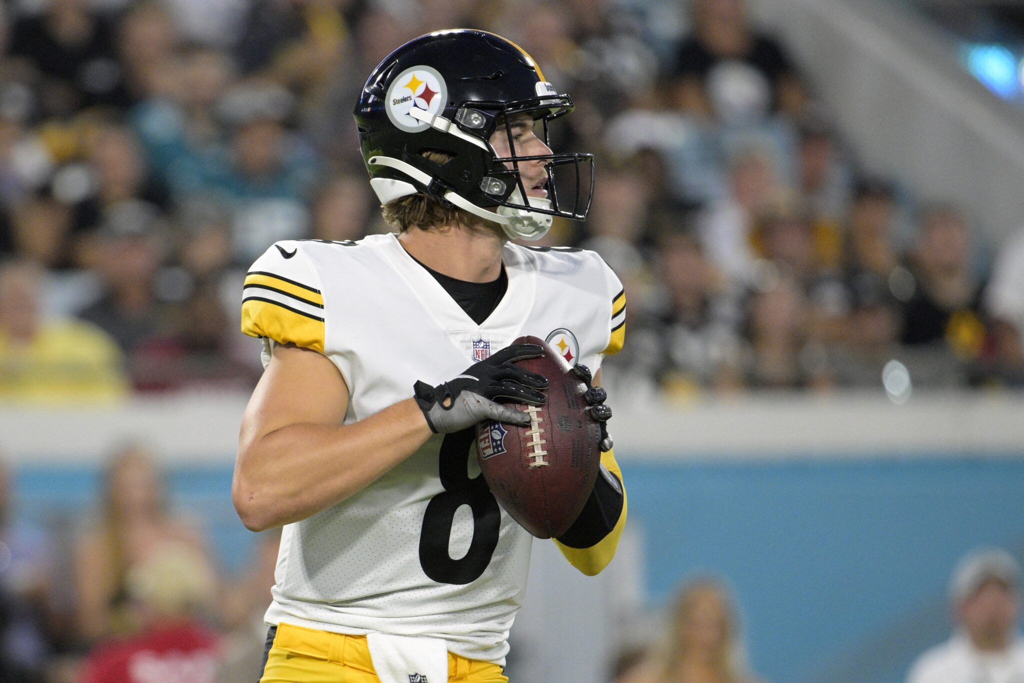 Pittsburgh Steelers QB Kenny Pickett Within NFL's Top 5 Highest-Selling  Jerseys - Sports Illustrated Pittsburgh Steelers News, Analysis and More