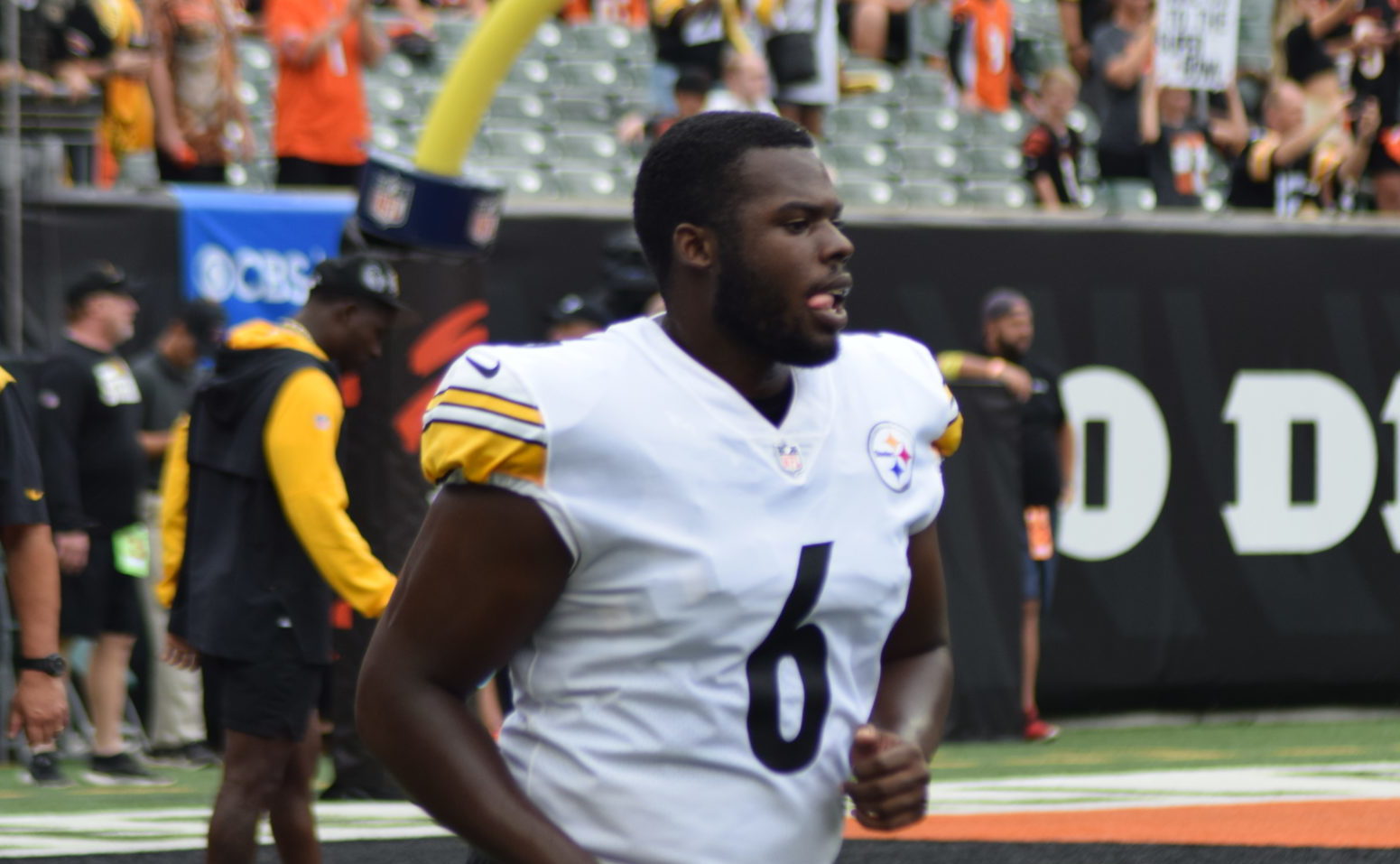 Steelers P Pressley Harvin III Took Control Of Roster Spot Battle With  Consistent Showing Against Bills - Steelers Depot