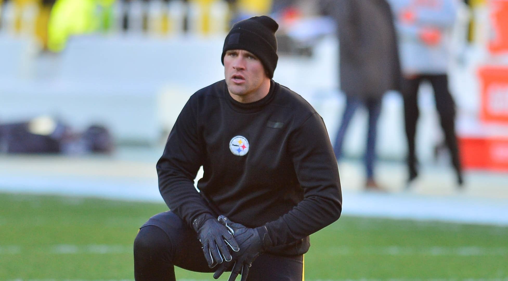 Steelers lose All-Pro LB T.J. Watt to groin injury before falling