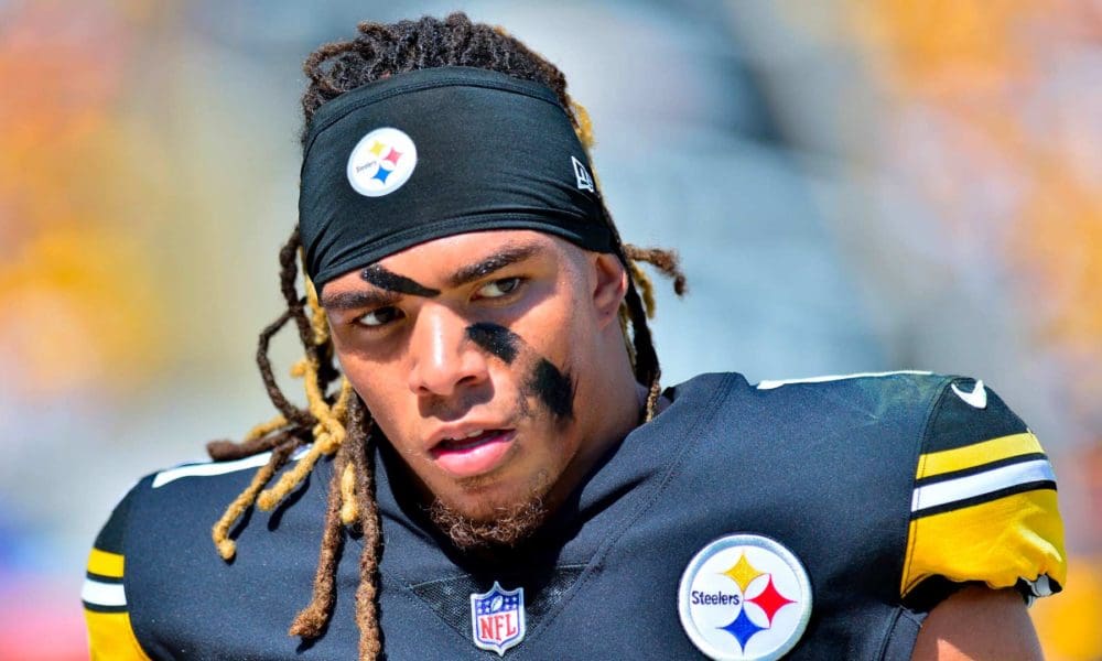 Chicago Bears Tell Former Pittsburgh Steelers WR Chase Claypool They're  Done - Sports Illustrated Pittsburgh Steelers News, Analysis and More