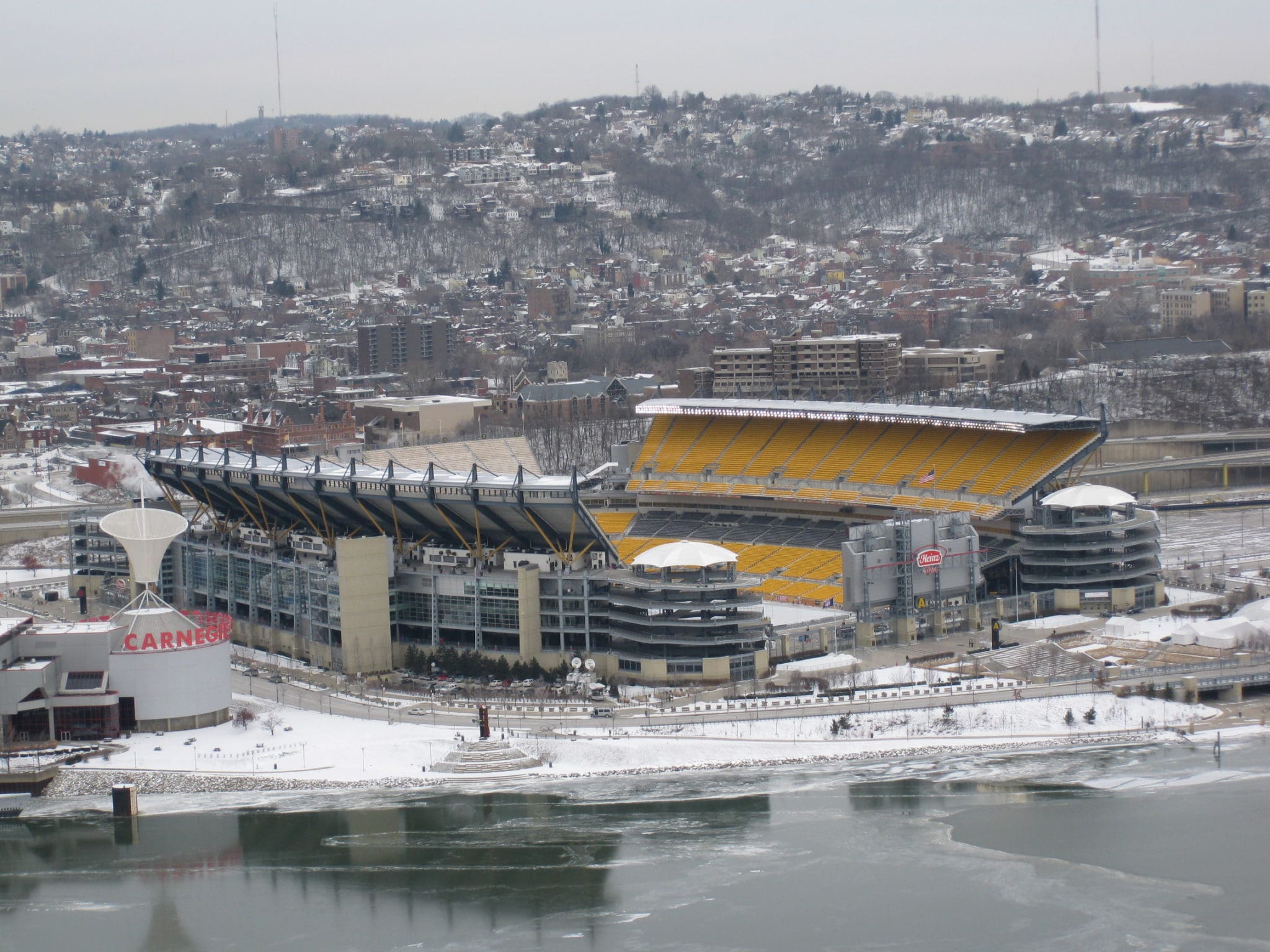 Do the Steelers want a new stadium or major Acrisure Stadium renovations? 