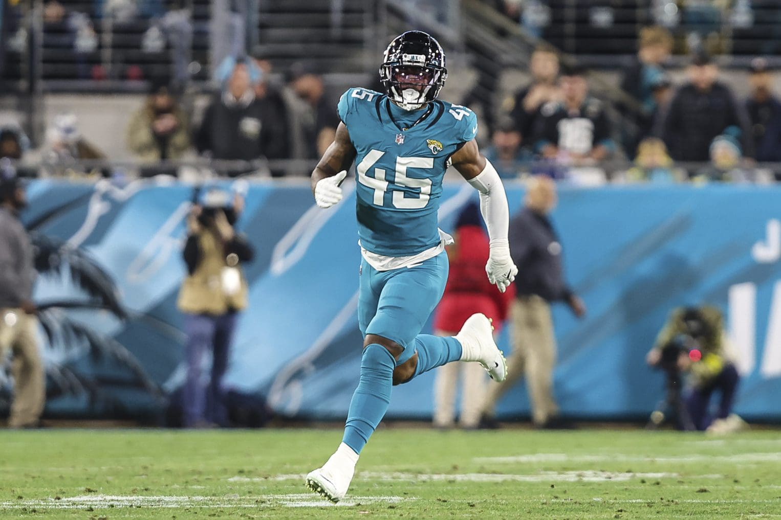 Report: Jaguars decline OLB K'Lavon Chaisson's fifth-year option