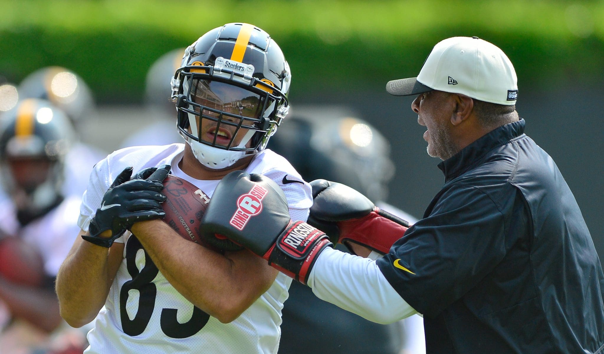 Steelers: Connor Heyward on track for larger, different role in 2023 - A to  Z Sports