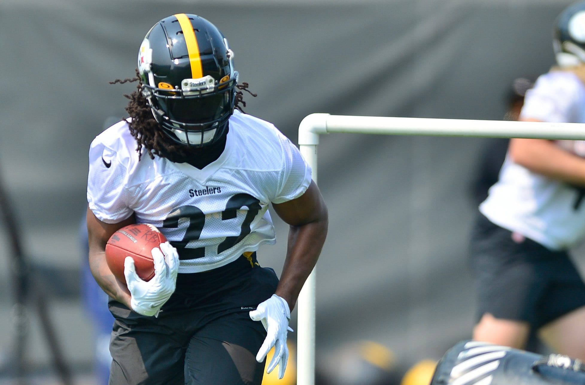 Are the Pittsburgh Steelers ready to let Najee Harris lead the