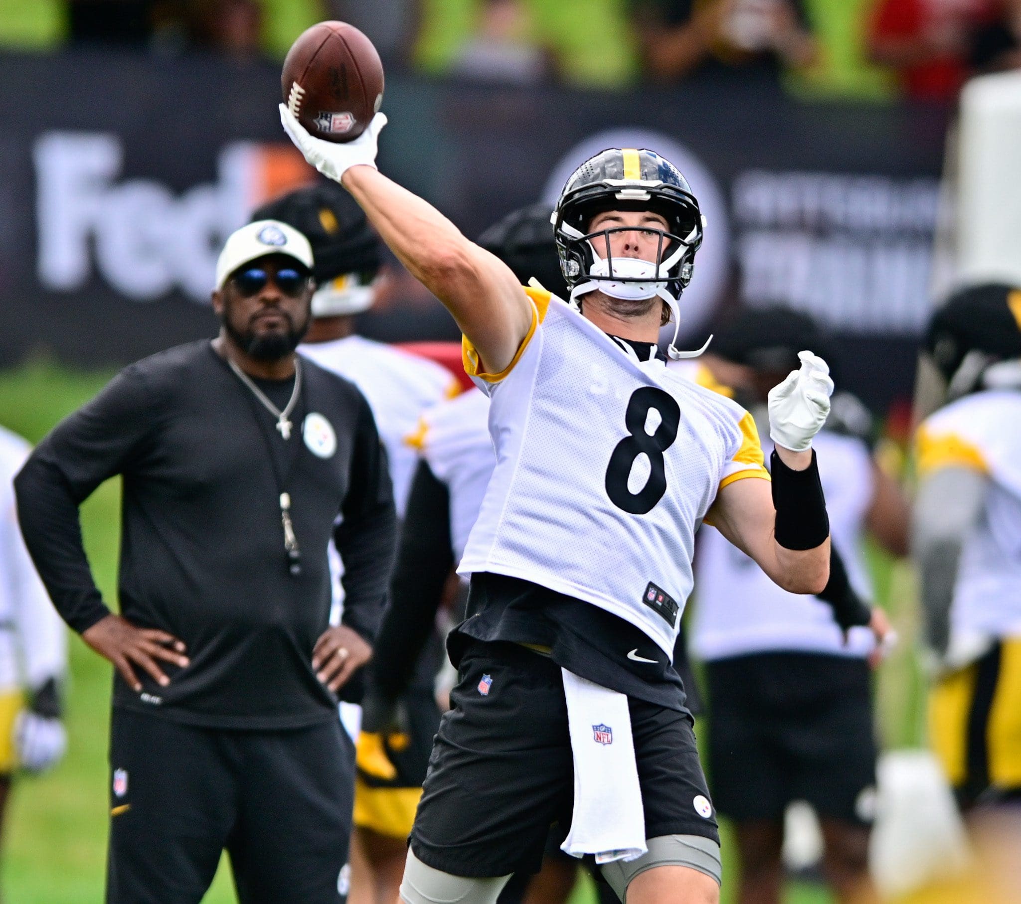 Steelers enter 2022 with new quarterback, same old goals