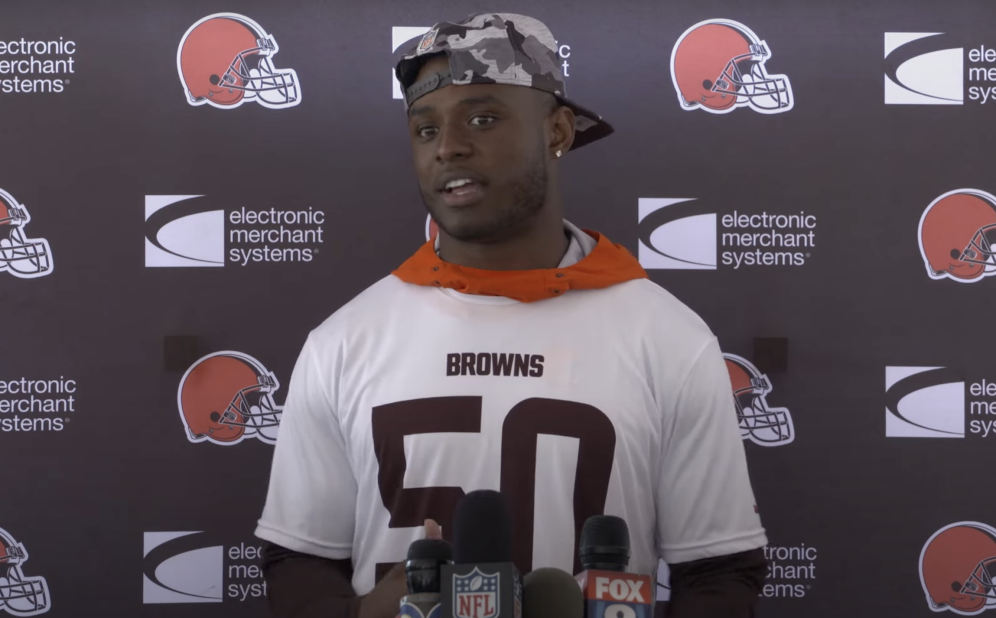 Cleveland Browns place linebacker Jacob Phillips on injured reserve