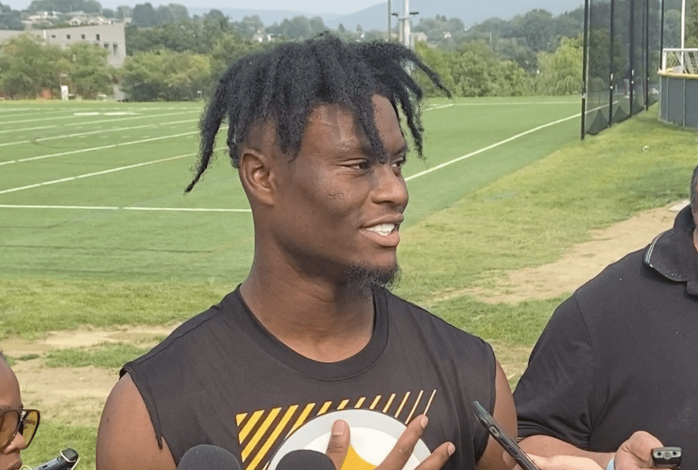 George Pickens makes incredible catch over Joey Porter Jr. in Steelers camp  - NBC Sports