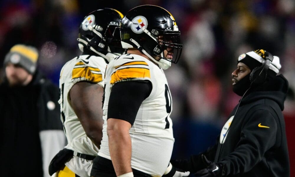 Steelers Set Brutal Playoff Record Following Loss to Bills